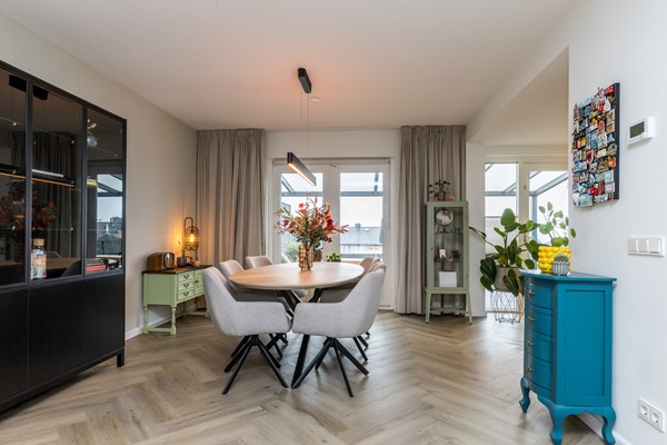 Foto - Te koop: Instapklare gemoderniseerde geschakelde 2 onder 1 kap woning in Simpelveld